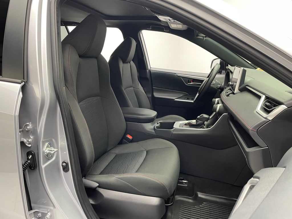 Thumbnail: 2024 Toyota RAV4 - 18