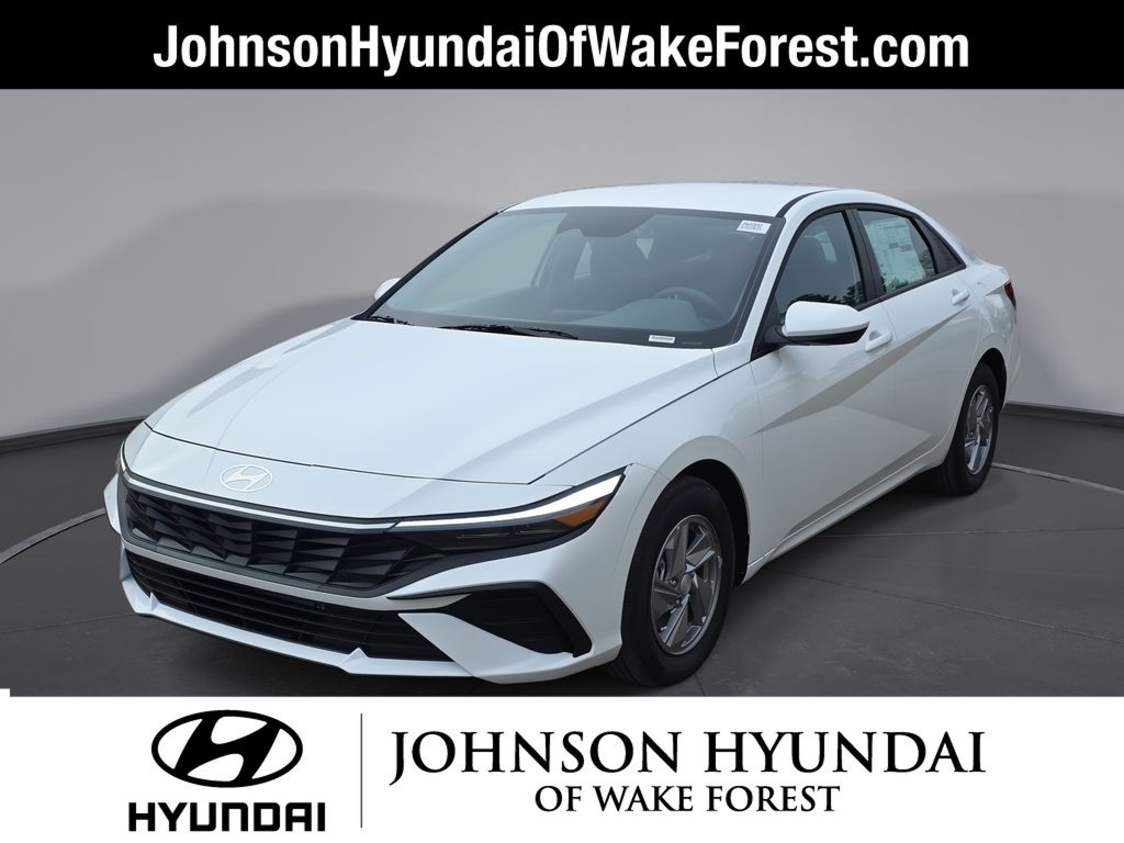 2026 Hyundai Elantra SE FWD