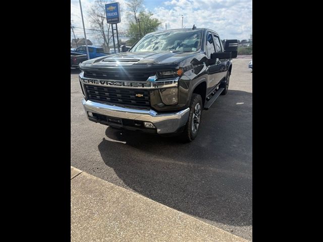 Greenstone Metallic 2022 Chevrolet Silverado 2500HD LT Crew Cab 4WD Pickup Truck Four-Wheel Drive 6-Speed Automatic