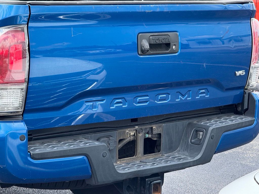 Used 2018 Toyota Tacoma Truck