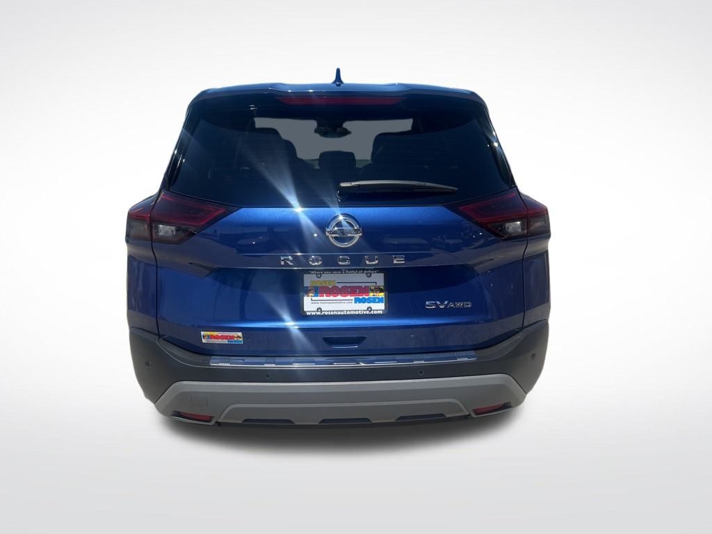 2021 Nissan Rogue SV photo