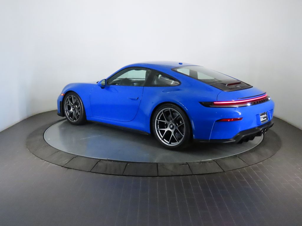 Thumbnail: 2026 Porsche 911 - 3