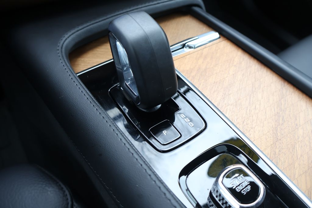 Thumbnail: 2024 Volvo XC90 - 21