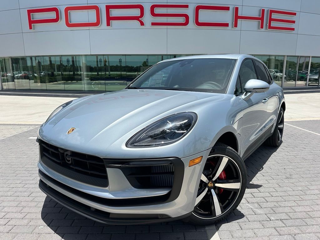 Thumbnail: 2026 Porsche Macan - 1