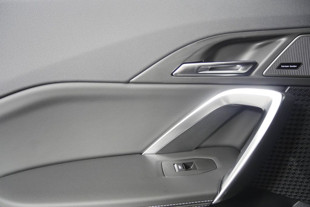 Thumbnail: 2026 BMW X1 - 13
