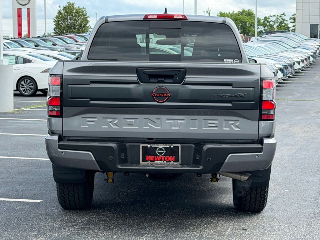 View vehicle photo 6