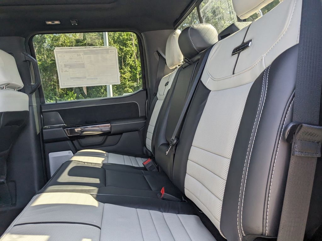 2025 Ford F-150 Lightning Platinum