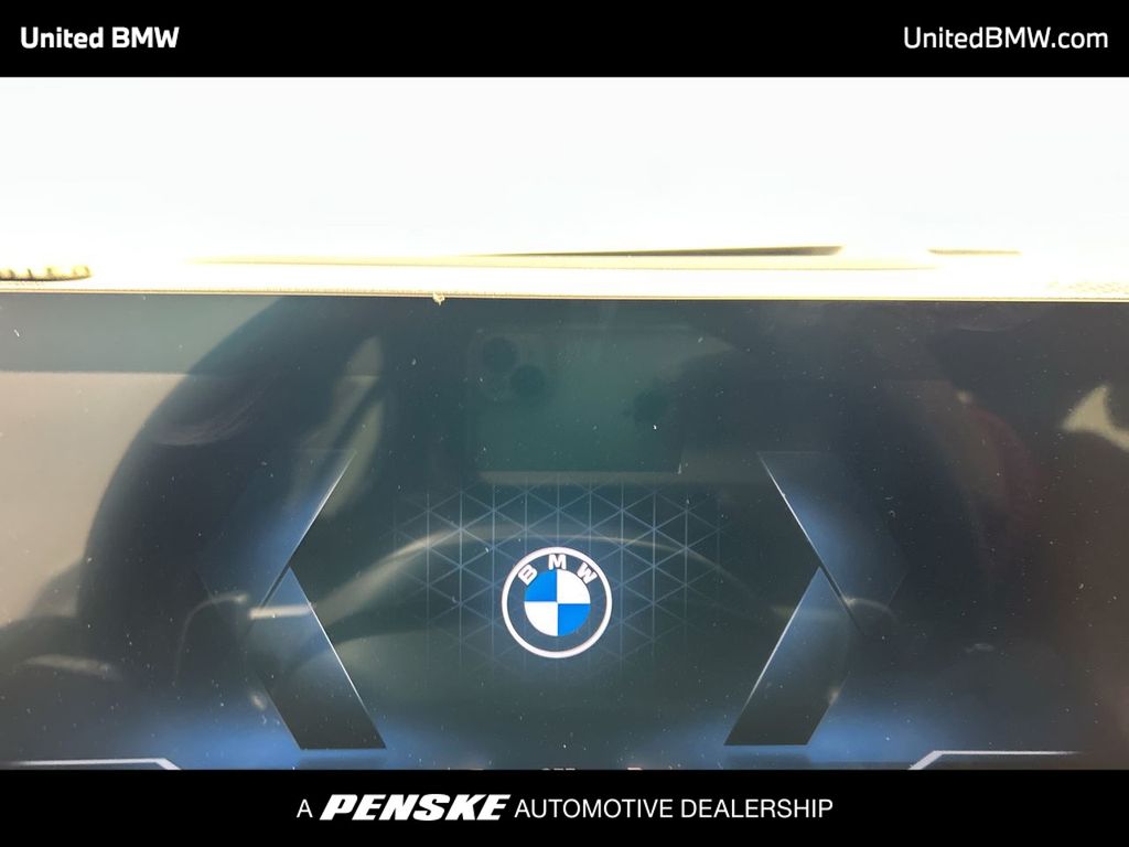 Thumbnail: 2025 BMW 3 Series - 15
