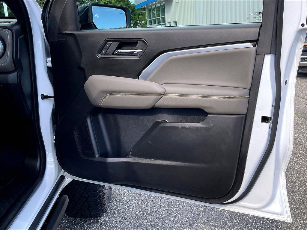 2024 Chevrolet Colorado — photo 12