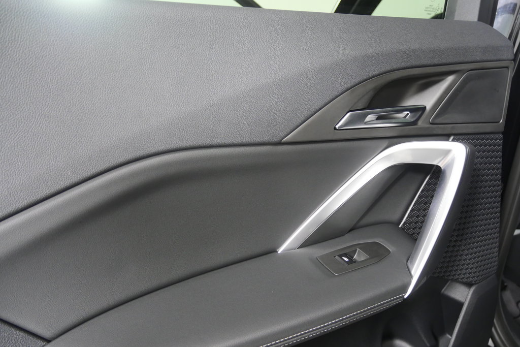 Thumbnail: 2026 BMW X2 - 13