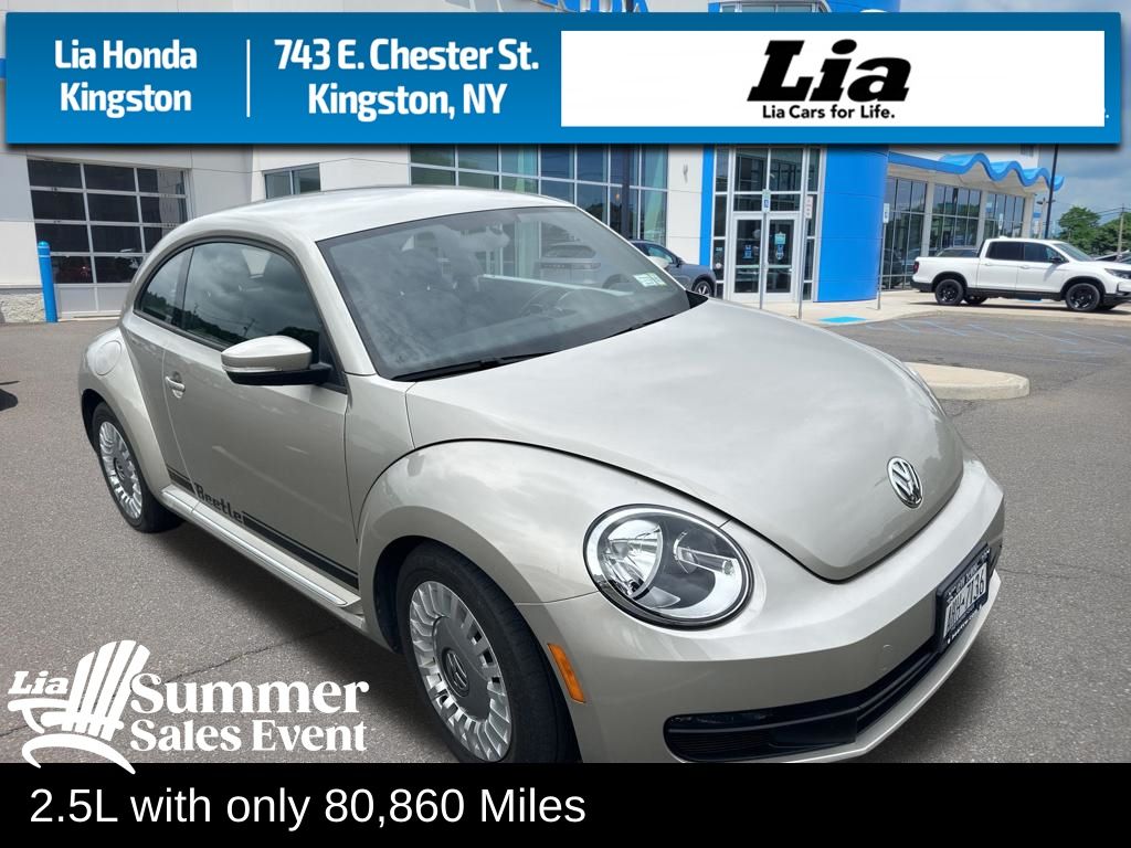 Moonrock Silver Metallic 2013 Volkswagen Beetle Hatchback Front-Wheel Drive 5-Speed Manual