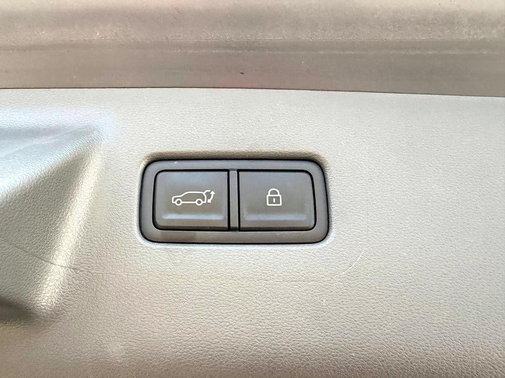 Used 2026 Hyundai Santa Fe SUV