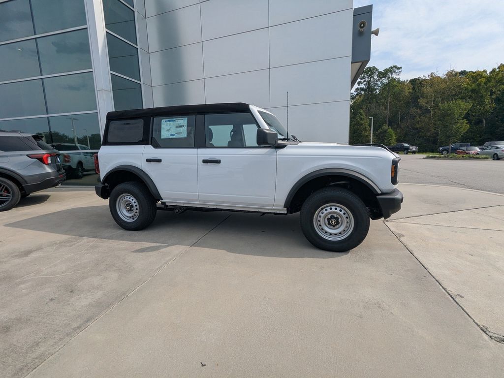 2025 Ford Bronco 