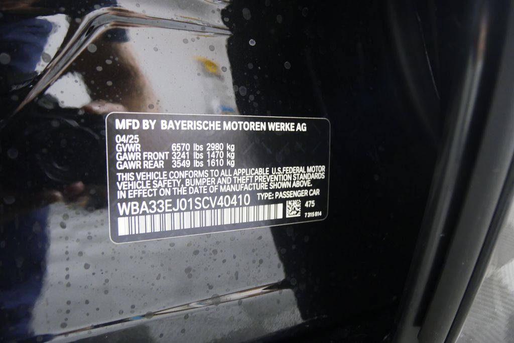 2025 BMW 7 Series 760i xDrive 28