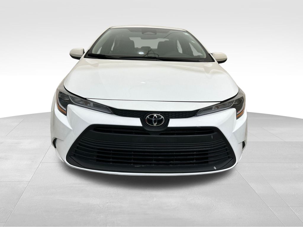 Certified Used 2023 White Toyota LE image 9