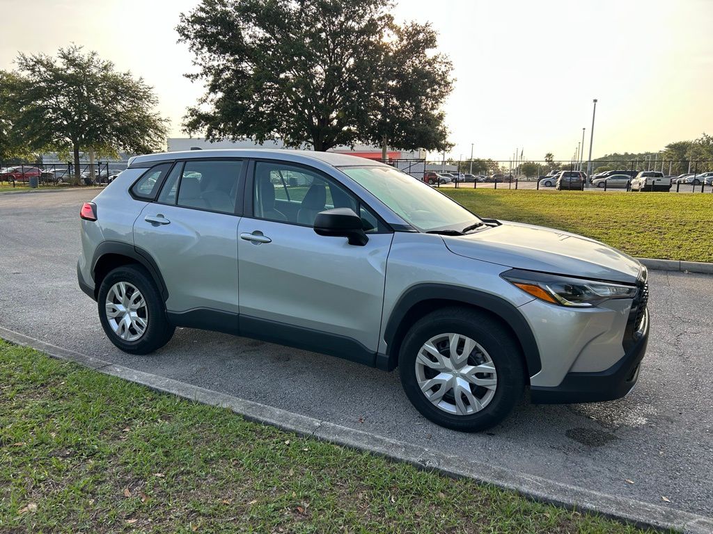 2022 Toyota Corolla Cross L 7