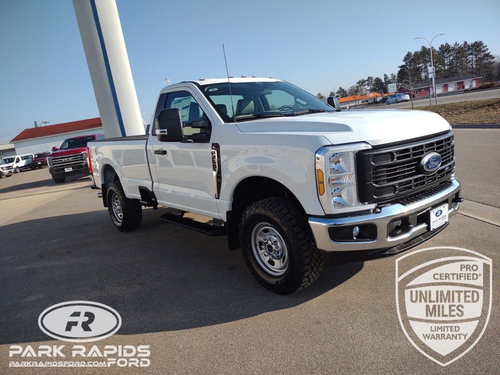 2025 Ford F-250SD XLT photo