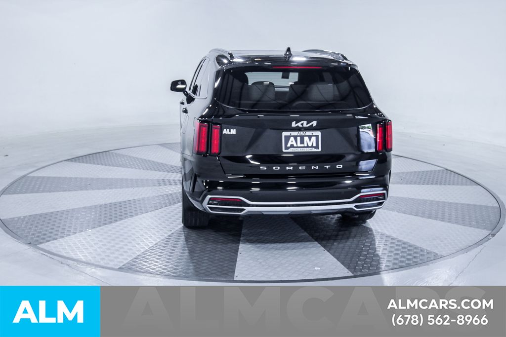 Used 2022 Black Kia SX image 8