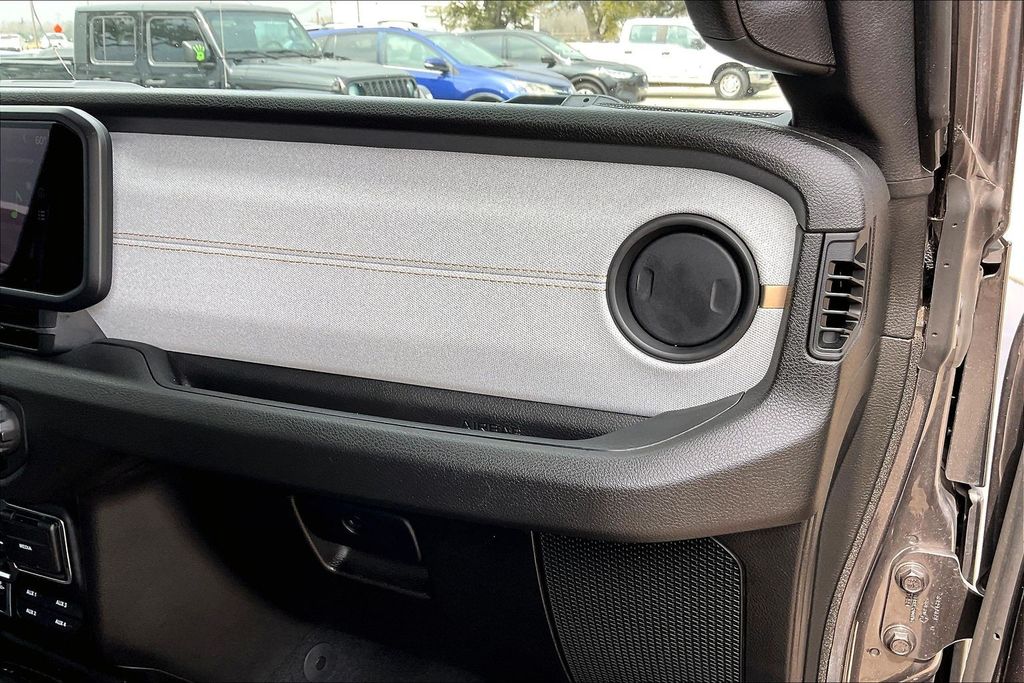 Used 2024 Jeep Gladiator Willys 4D Crew Cab