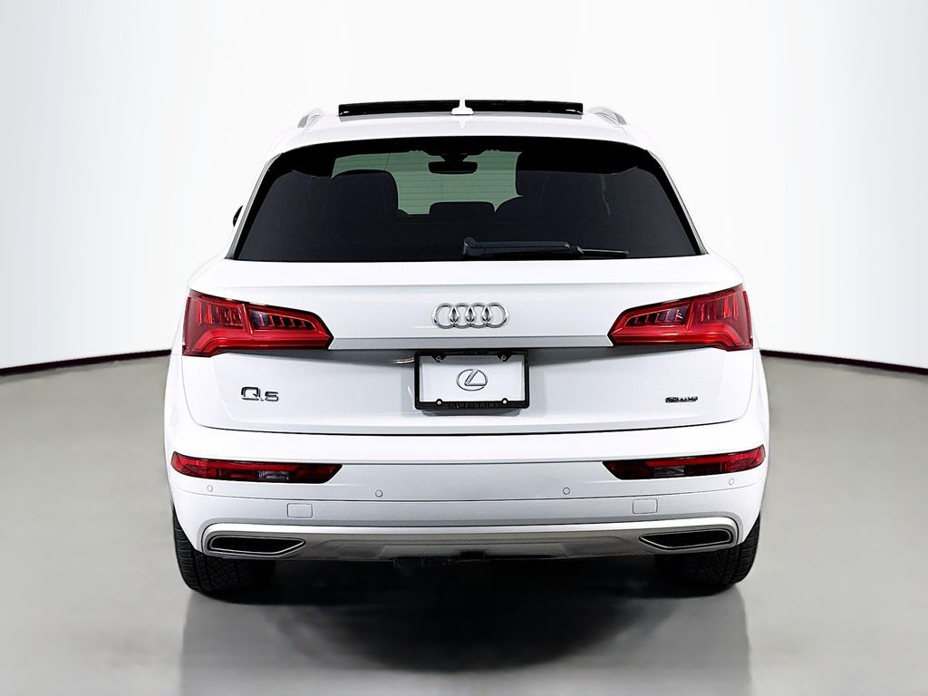 Thumbnail: 2019 Audi Q5 - 6