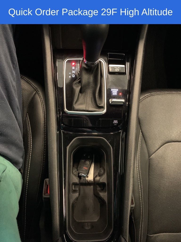 Used 2023 Silver Jeep High Altitude image 9