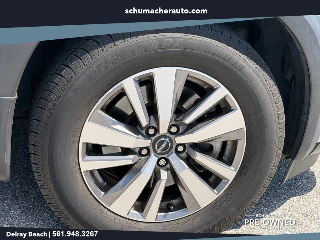 used 2022 Nissan Pathfinder car, priced at $24,888