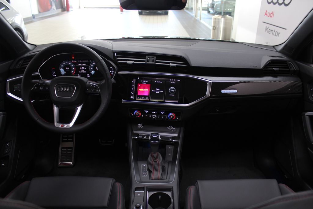 Thumbnail: 2025 Audi Q3 - 11