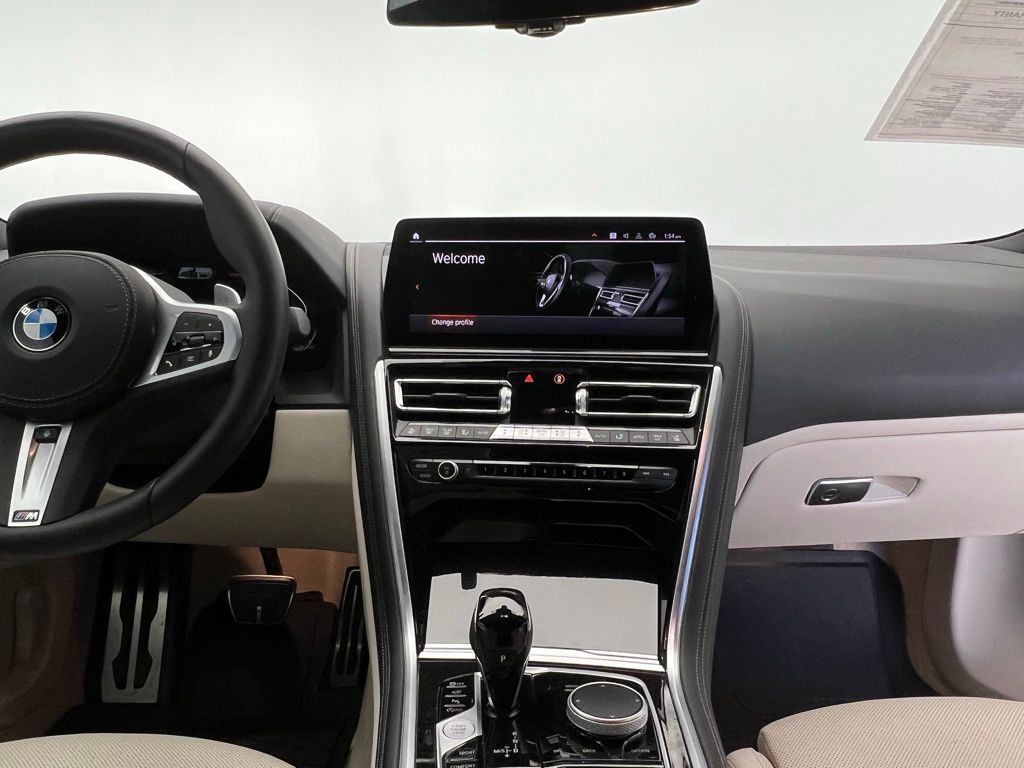 Thumbnail: 2025 BMW 8 Series - 14