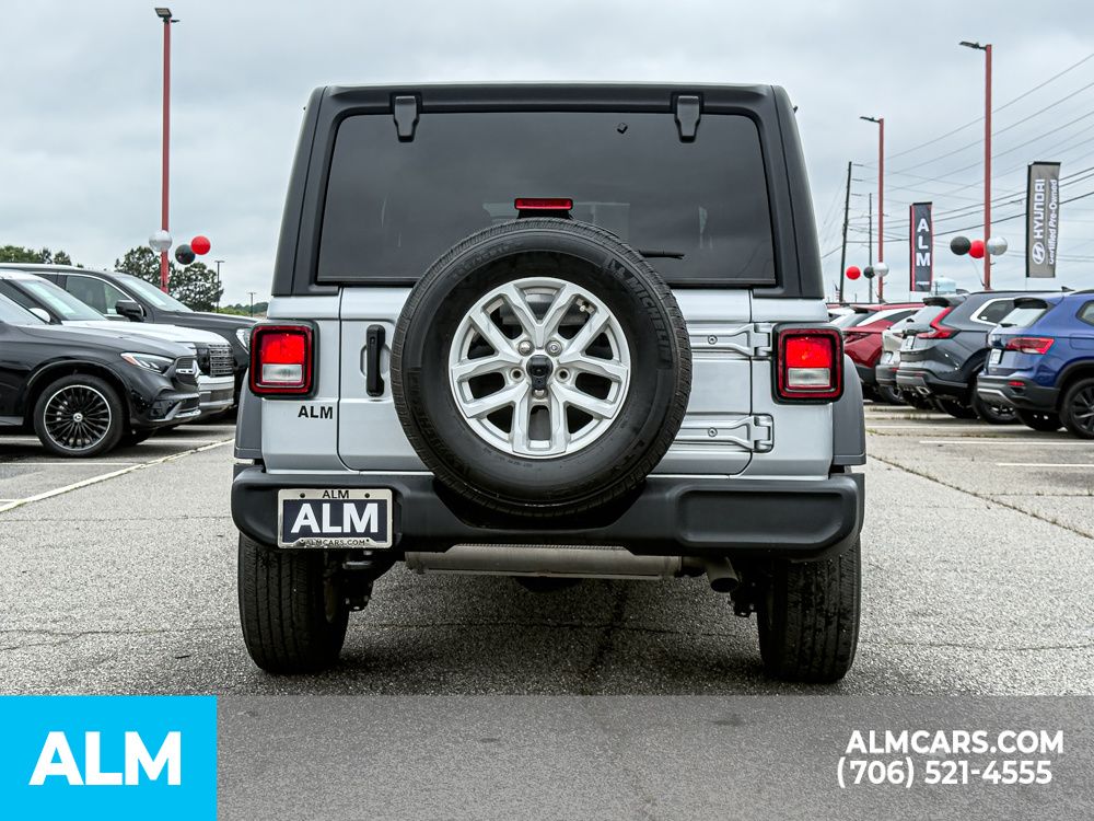 Used 2023 Silver Jeep Sport S image 5