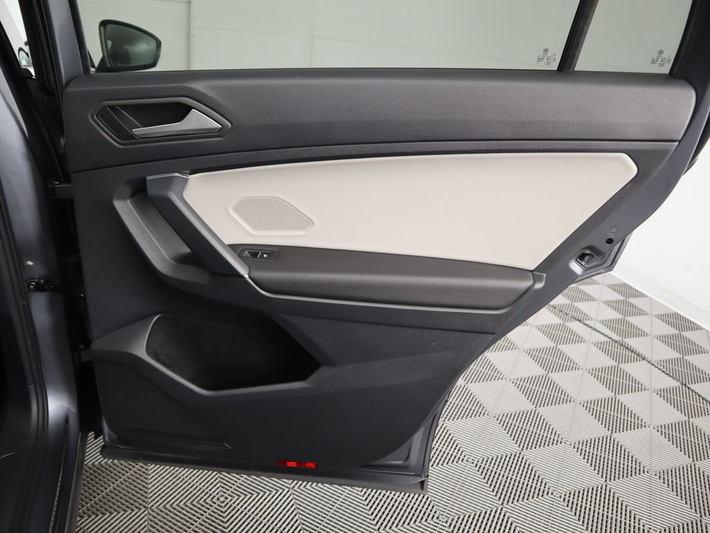 2019 Volkswagen Tiguan 2.0T 29