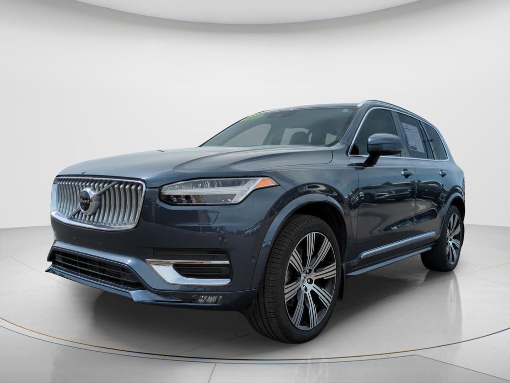 2022 Volvo XC90 T6 Inscription
