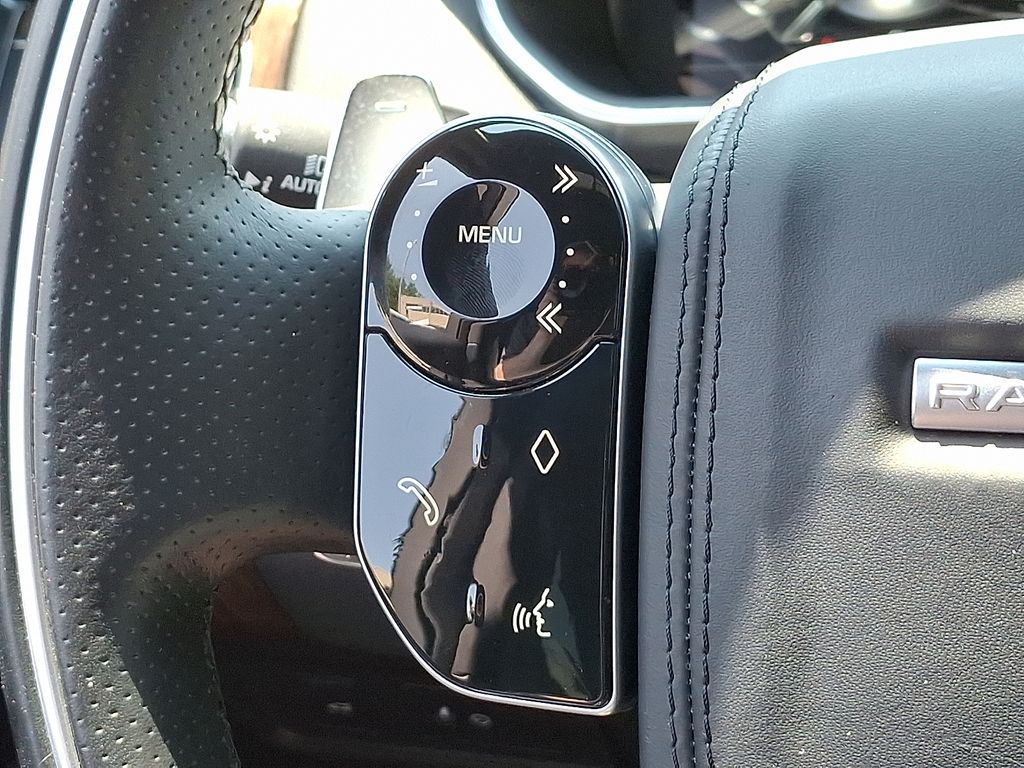 Thumbnail: 2022 Land Rover Range Rover Sport - 22