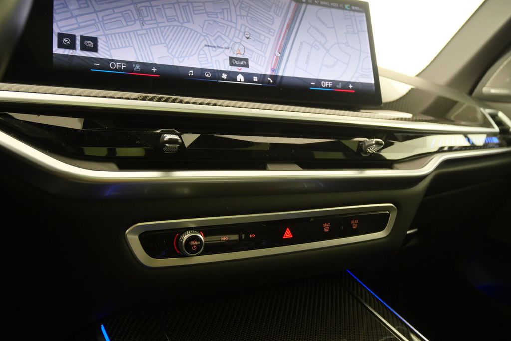 2024 BMW X5 M60i 24