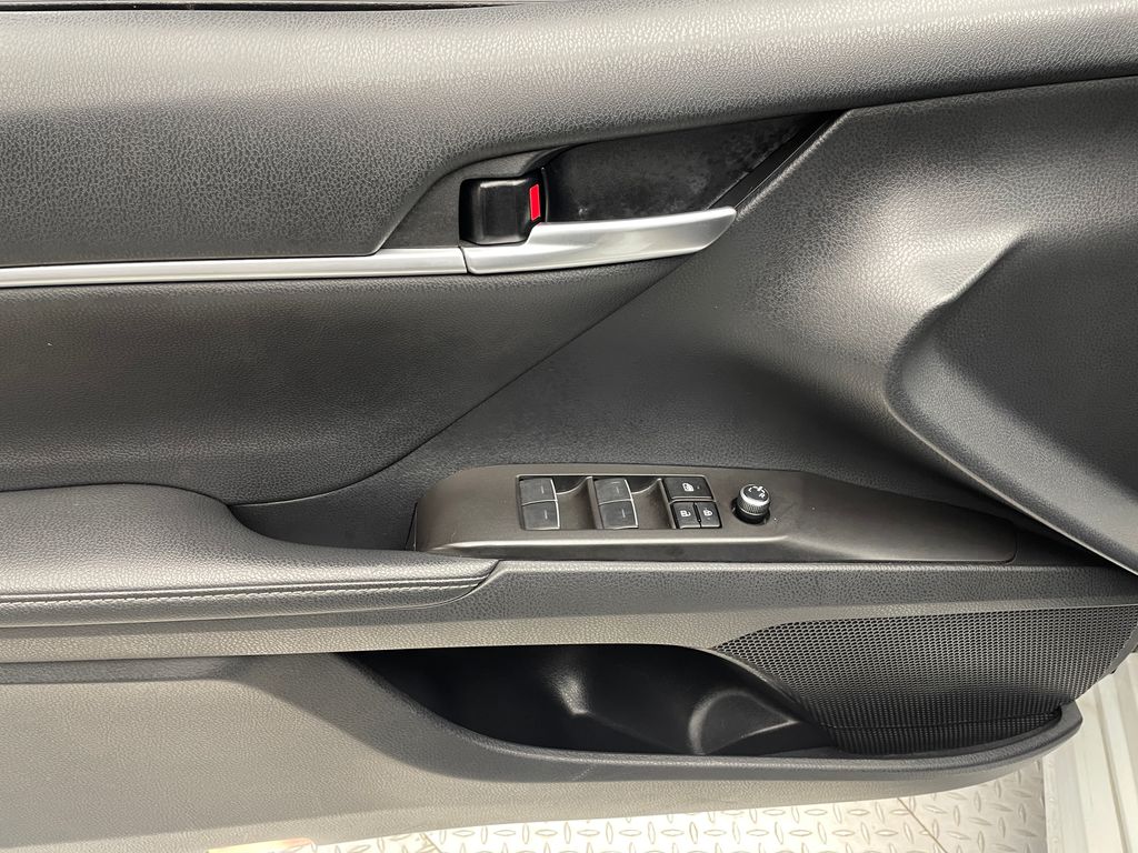 Thumbnail: 2023 Toyota Camry - 9