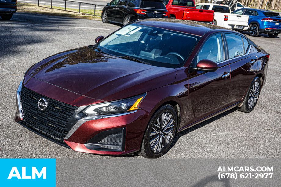 2023 Nissan Altima 2.5 SV photo 14