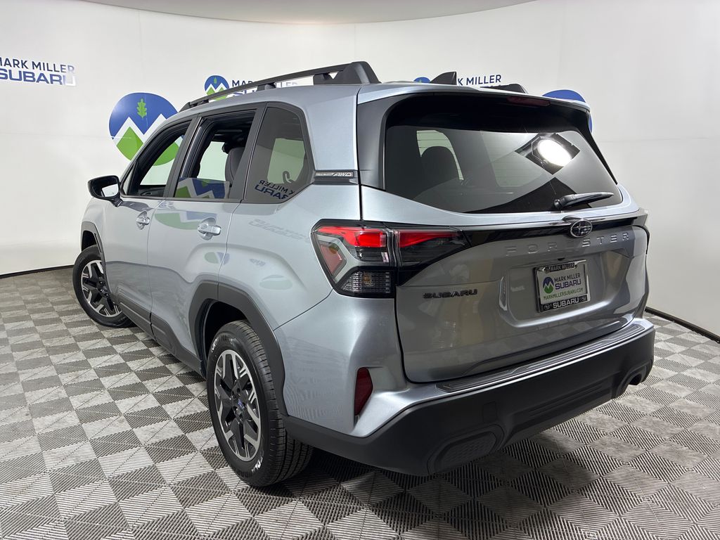 2026 Subaru Forester Premium - Photo 8