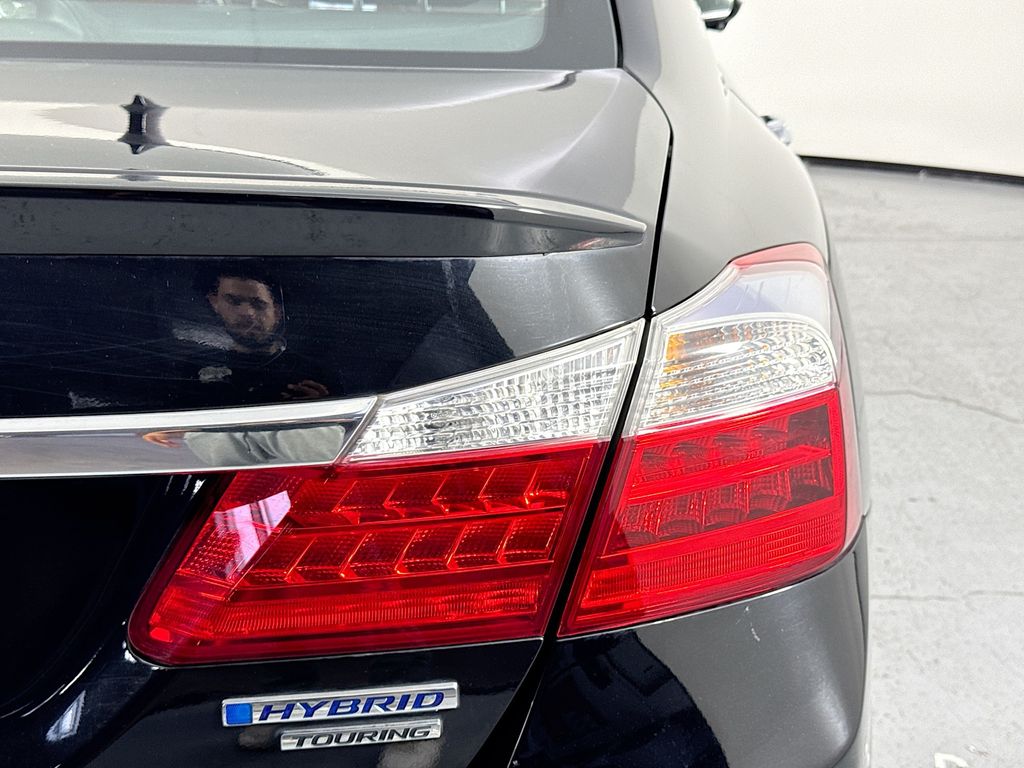 Used Car 2015 Honda Accord Hybrid  Touring For Sale Under $20,000 In Austin, Texas