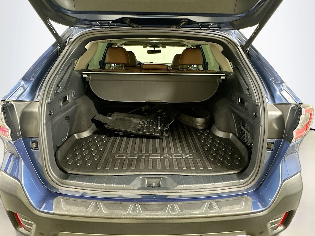 2021 Subaru Outback Touring 28