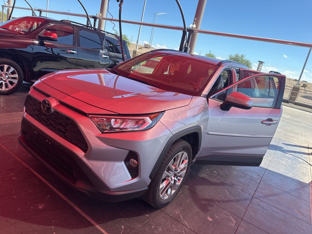 Thumbnail: 2019 Toyota RAV4 - 2
