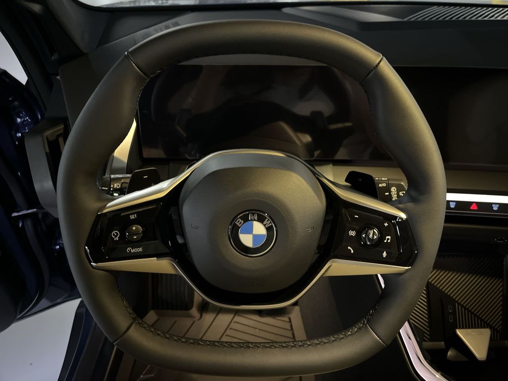 Thumbnail: 2025 BMW X3 - 14