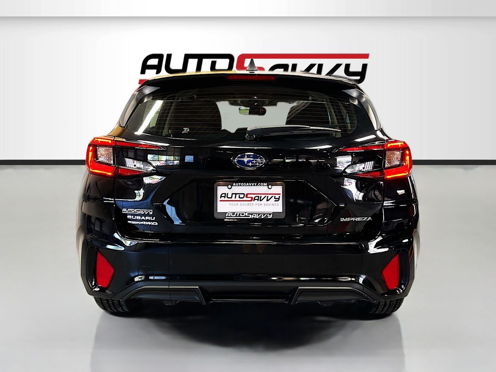 Used 2025 Crystal Black Silica Subaru Base image 6