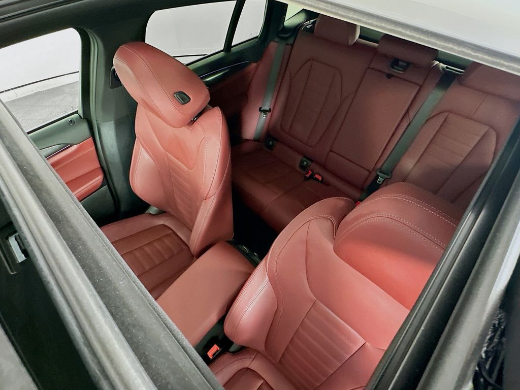 Thumbnail: 2023 BMW X4 - 22