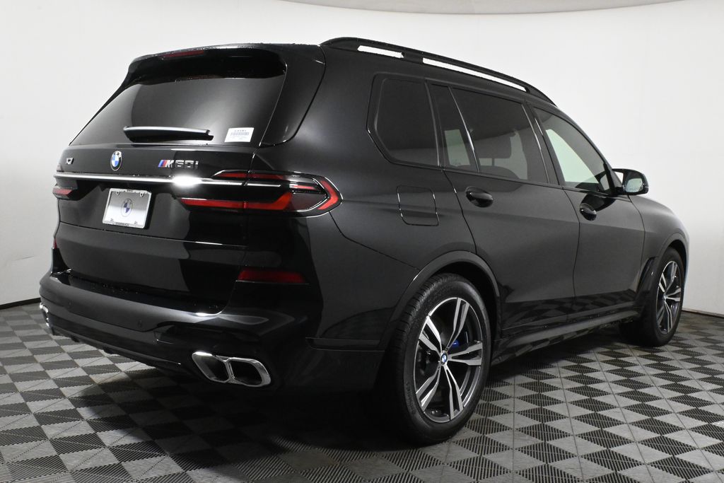 2025 BMW X7 M60i 7