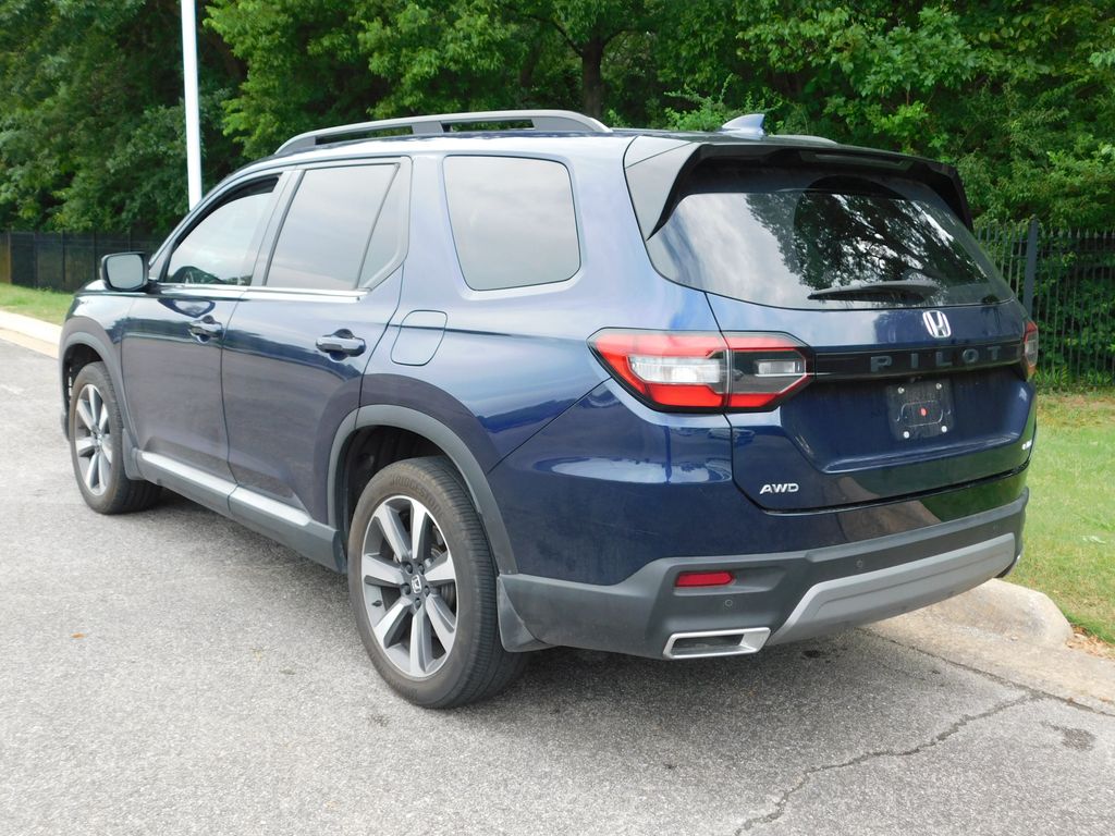 Thumbnail: 2023 Honda Pilot - 3