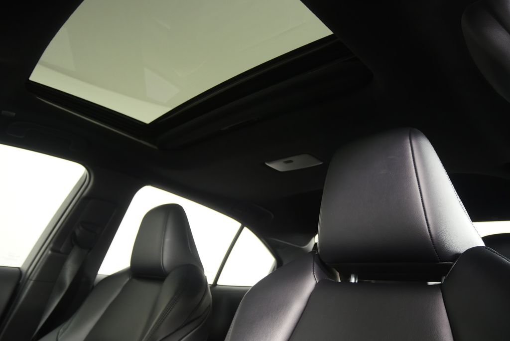 Thumbnail: 2023 Toyota Corolla - 11