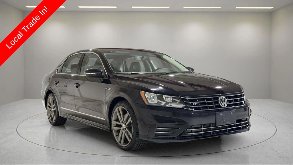 2017 Volkswagen Passat 1.8T R-Line
