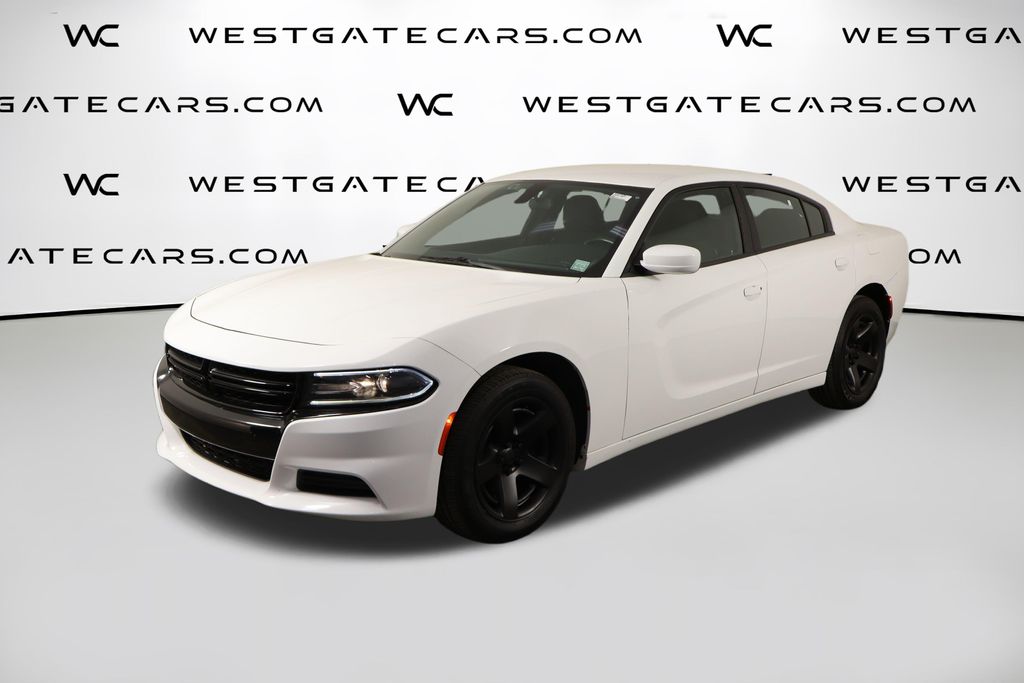White Knuckle Clearcoat 2018 Dodge Charger Sedan Rear-Wheel Drive 5-Speed Automatic