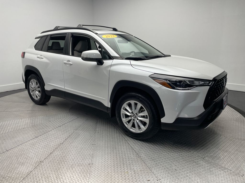 Thumbnail: 2022 Toyota Corolla Cross - 3