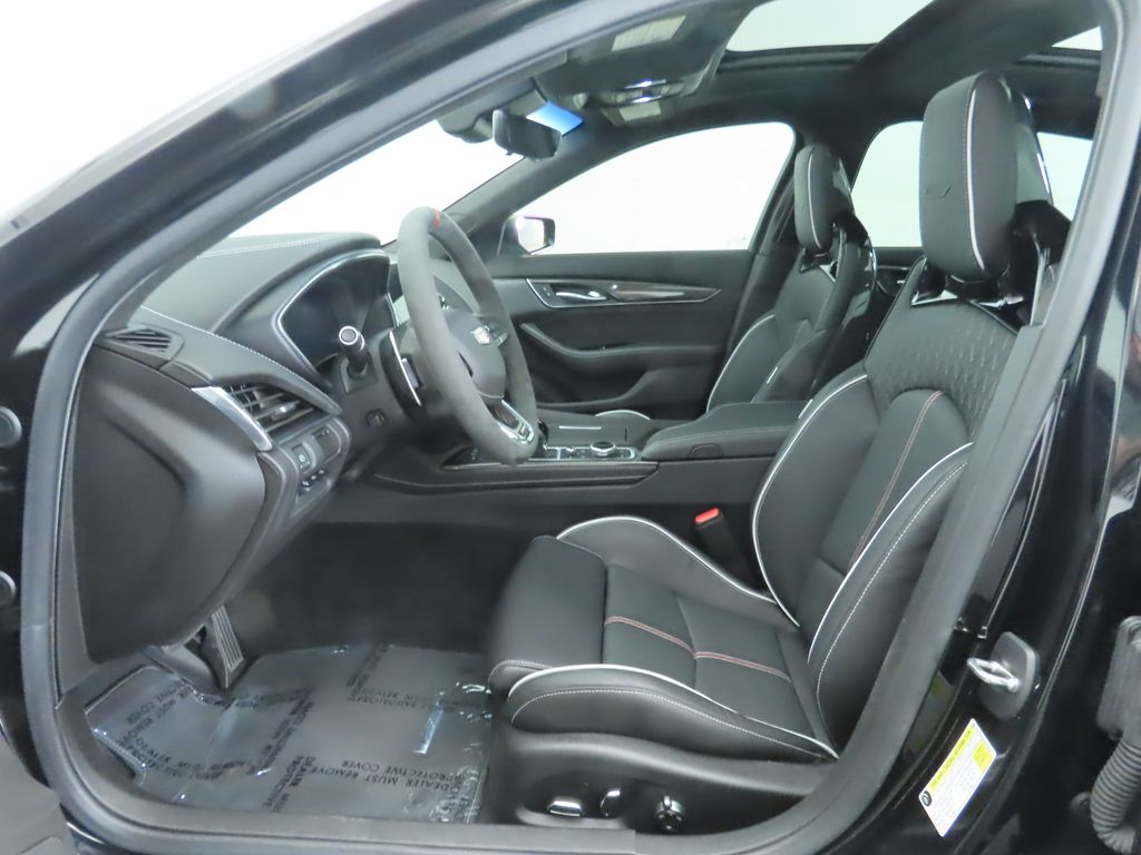 Thumbnail: 2022 Cadillac CT5 - 19