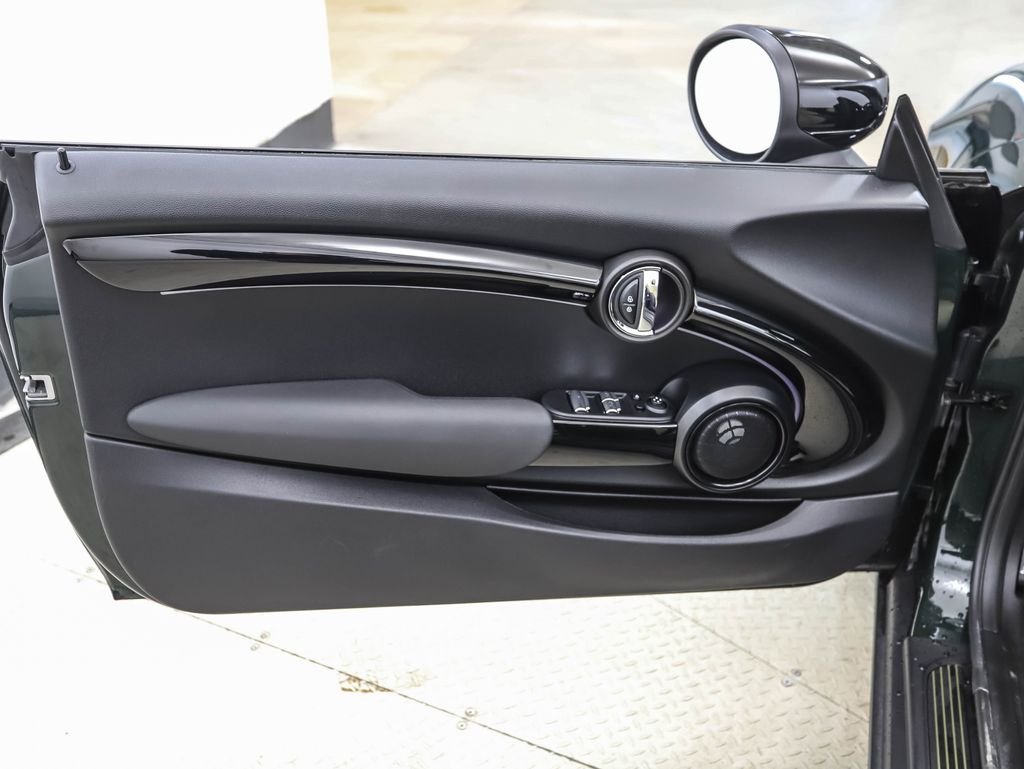 Thumbnail: 2023 MINI Cooper - 9